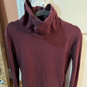 lululemon On the Move Funnel Neck Pullover